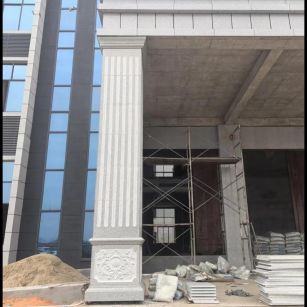 白城 芝麻白光面花岗岩门楼大柱（罗马柱）配雕花底座