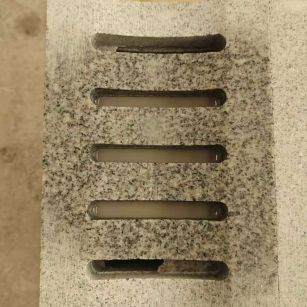 白城 芝麻白拉丝面花岗岩U型开槽排水槽