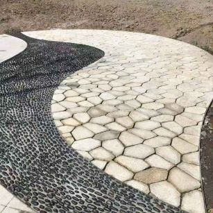 白城 黄金麻冰裂纹地铺石工地铺装案例