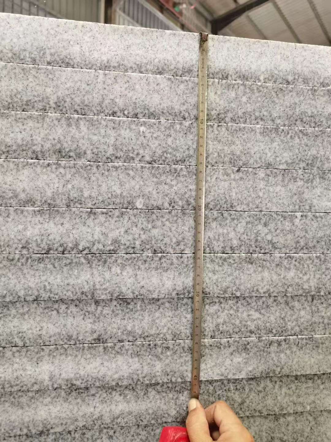 白城 芝麻白火烧成品厚薄均匀，B料价格接近A料质量