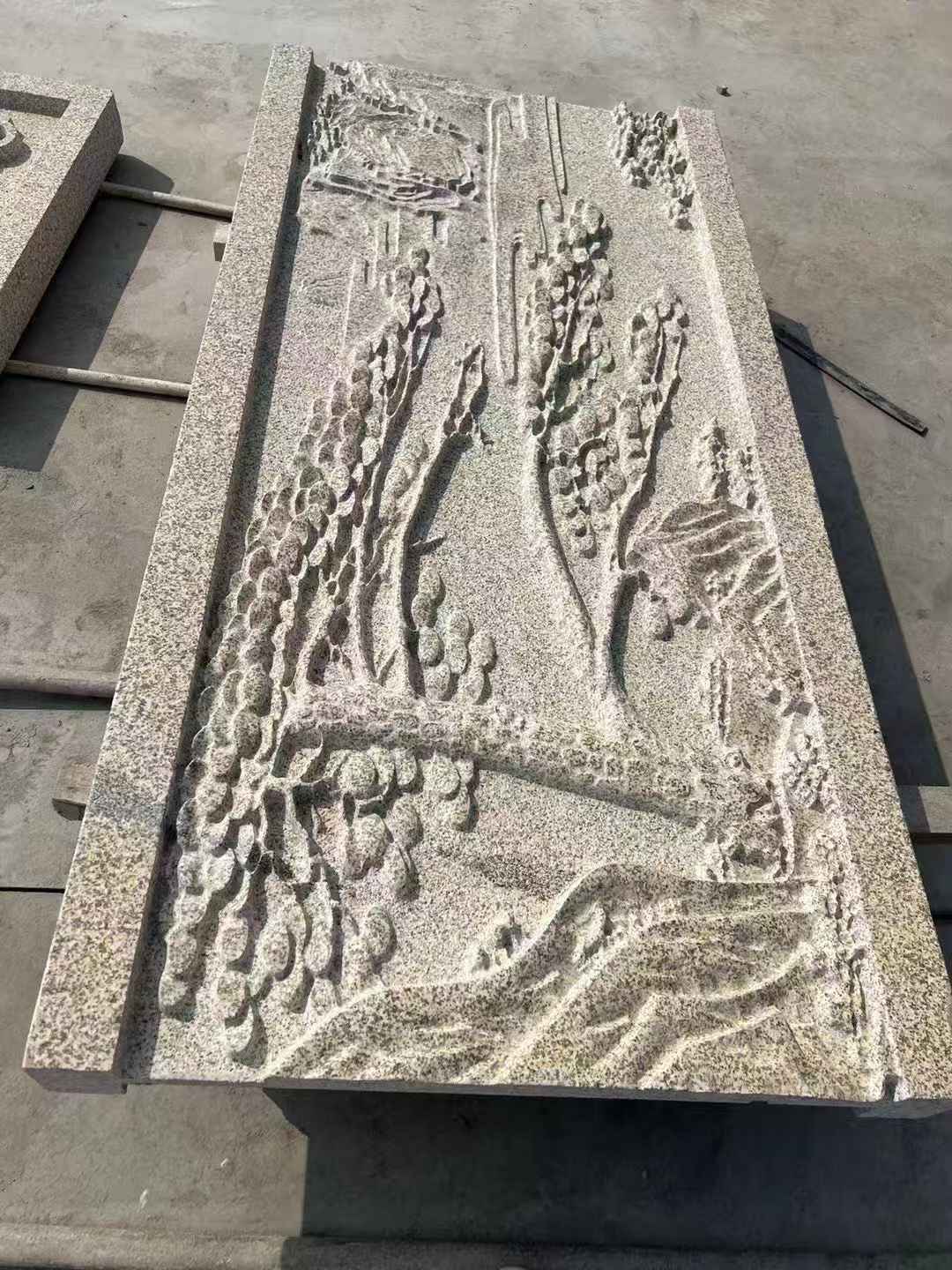 白城 黄金麻雕刻板浮雕迎客松