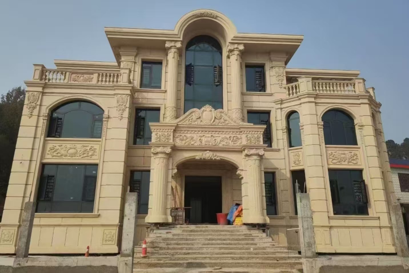 白城 黄金麻花岗岩别墅外墙干挂