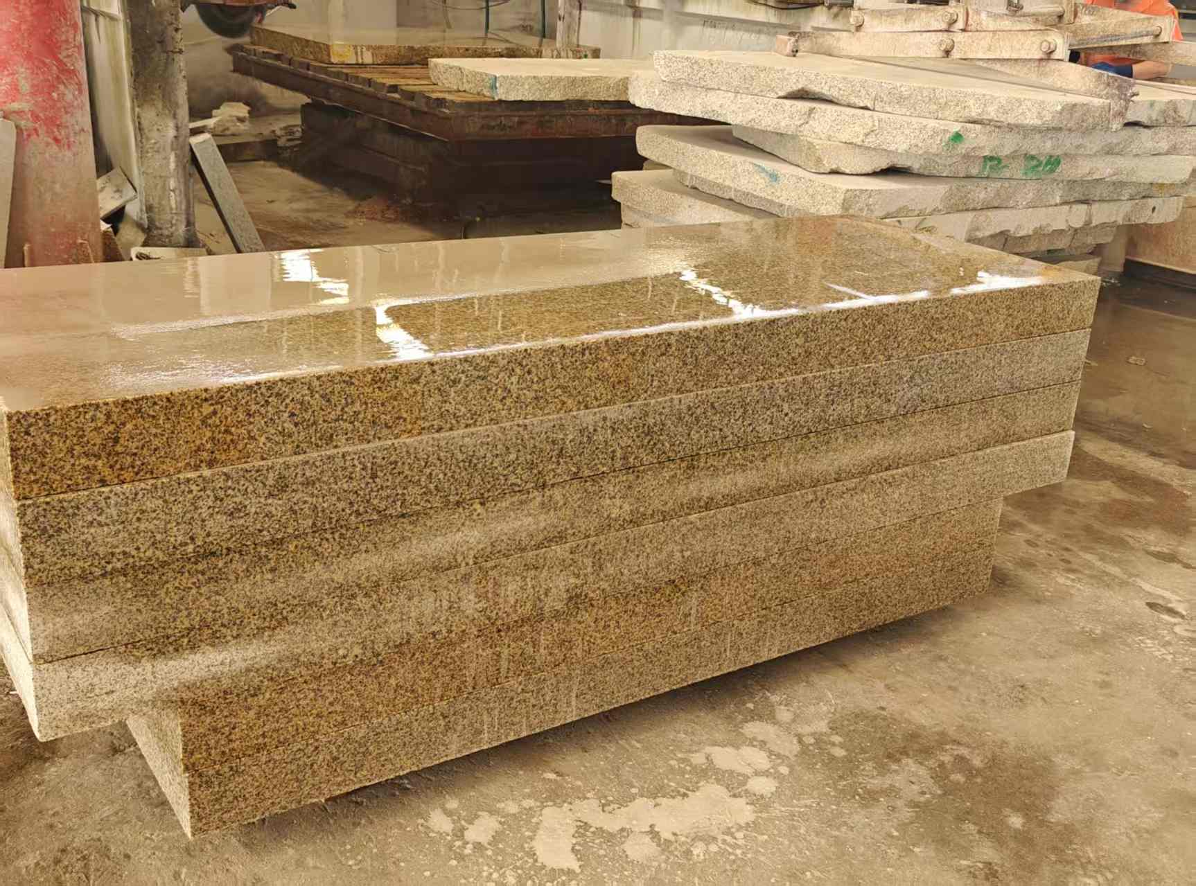 白城 黄金麻栏杆料半成品加工中