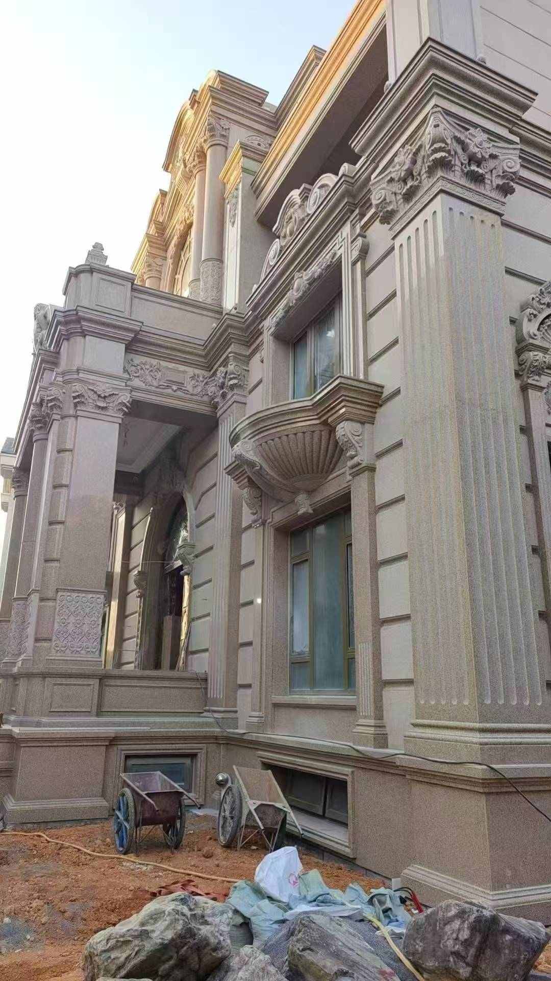 白城 黄金麻花岗岩光面别墅外墙干挂施工完成