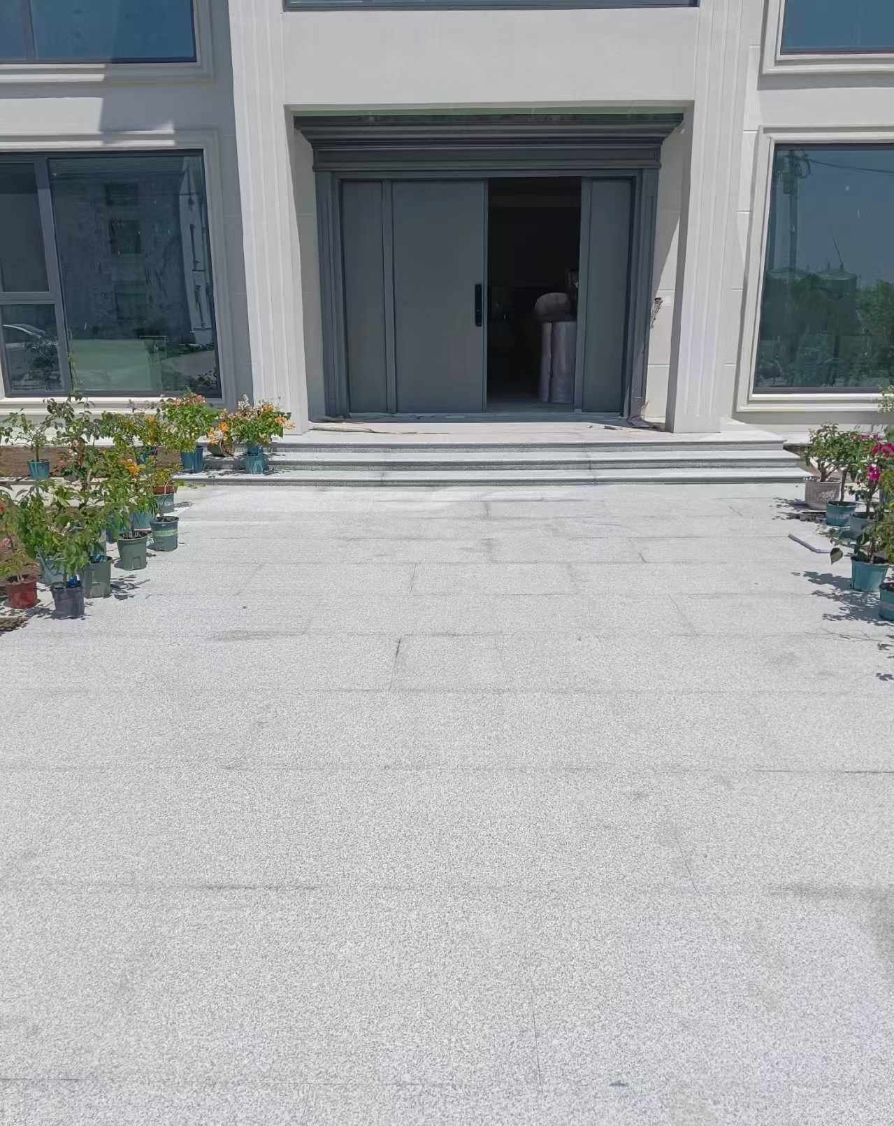 白城 芝麻白花岗岩地铺石地面铺装