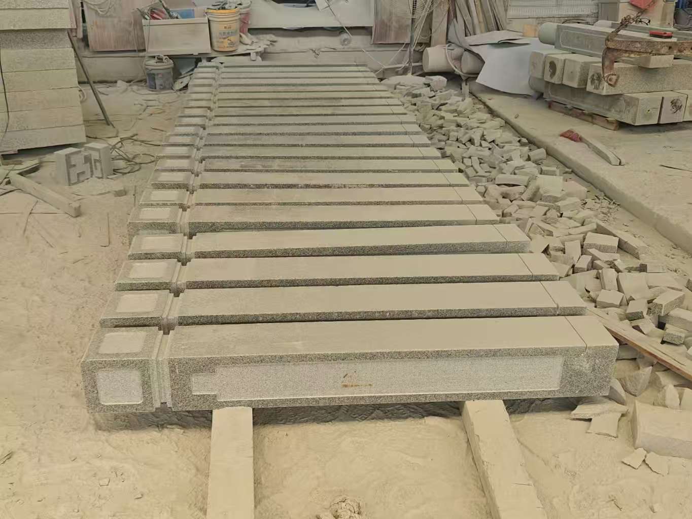 白城 芝麻白异形加工雕刻-栏杆大柱，方柱